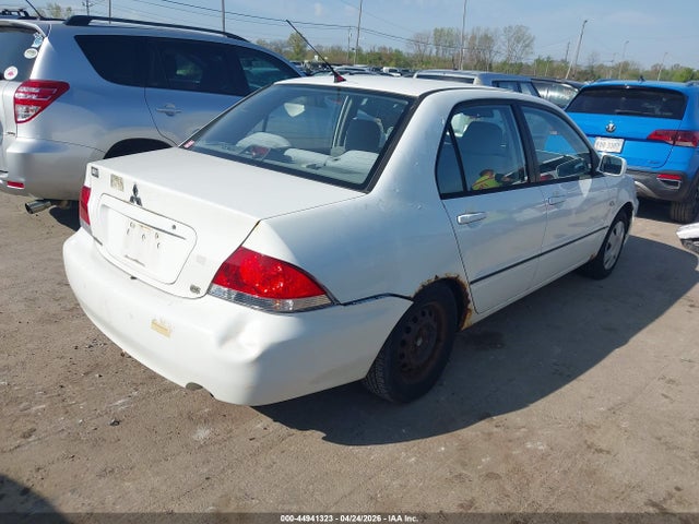 44941323 :رقم المزاد ، JA3AJ26E45U053525 vin ، 2005 Mitsubishi Lancer Es مزاد بيع