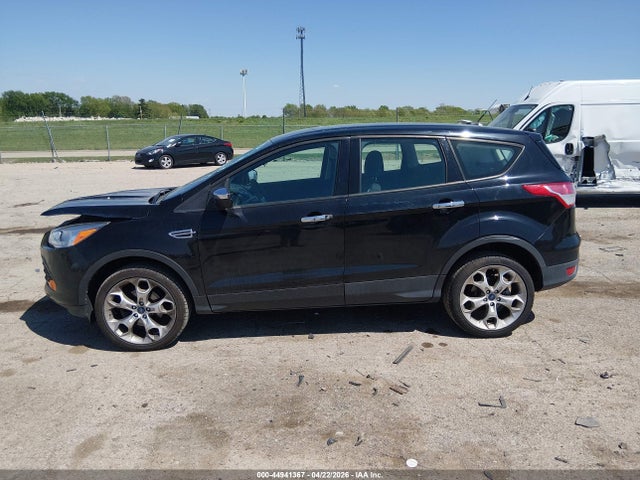 Продаж на аукціоні авто 2016 Ford Escape S, vin: 1FMCU0F77GUB97415, номер лоту: 44941367