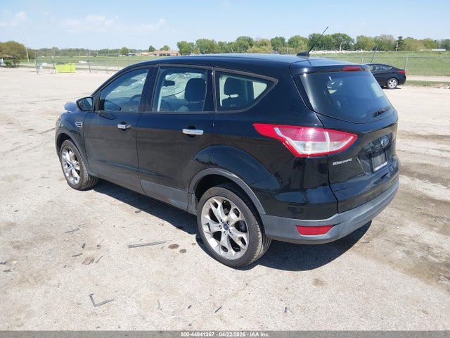 Продаж на аукціоні авто 2016 Ford Escape S, vin: 1FMCU0F77GUB97415, номер лоту: 44941367