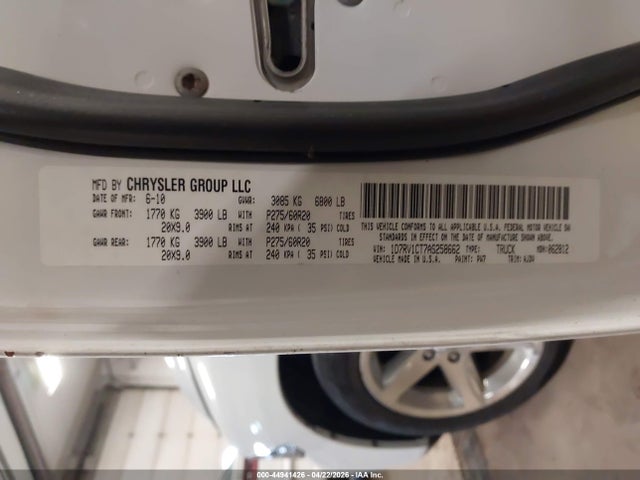 44941426 :رقم المزاد ، 1D7RV1CT7AS258662 vin ، 2010 Dodge Ram 1500 Slt/sport/trx مزاد بيع