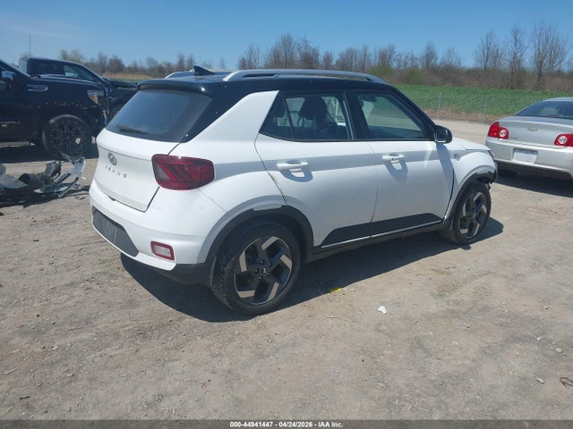 Продажа на аукционе авто 2022 Hyundai Venue Limited, vin: KMHRC8A39NU204443, номер лота: 44941447