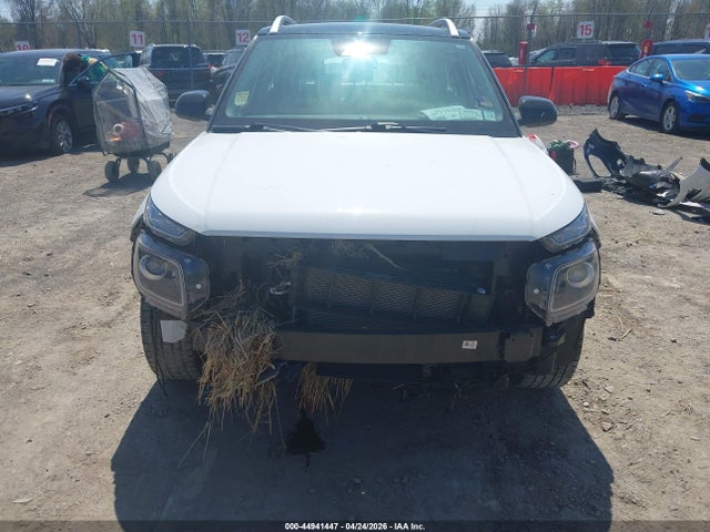 Продажа на аукционе авто 2022 Hyundai Venue Limited, vin: KMHRC8A39NU204443, номер лота: 44941447
