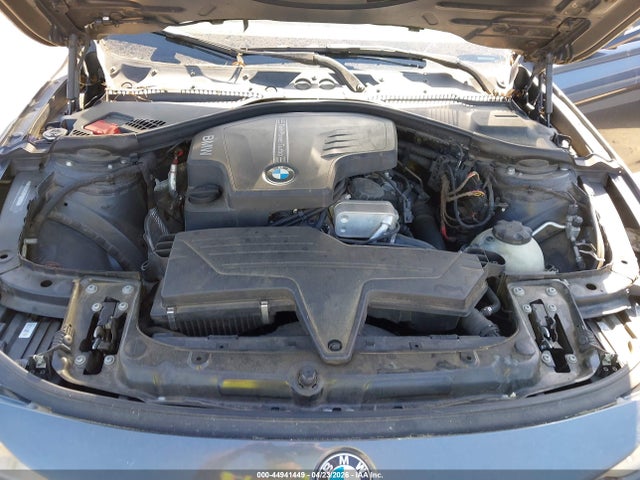 44941449 :رقم المزاد ، WBA3C3C51EPV90637 vin ، 2014 Bmw 320i Xdrive مزاد بيع