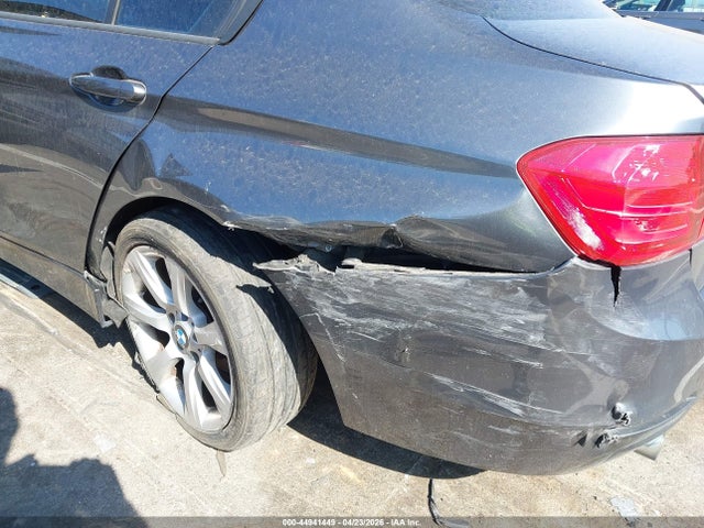 44941449 :رقم المزاد ، WBA3C3C51EPV90637 vin ، 2014 Bmw 320i Xdrive مزاد بيع