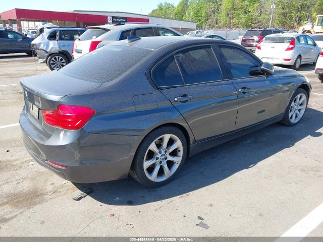 44941449 :رقم المزاد ، WBA3C3C51EPV90637 vin ، 2014 Bmw 320i Xdrive مزاد بيع
