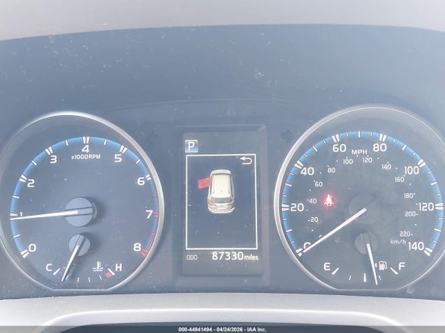 2T3BFREV9HW668371 Toyota RAV4 LE