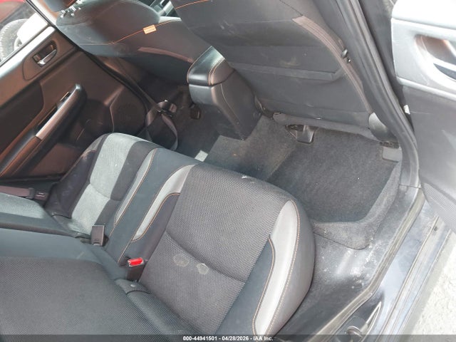 44941501 :رقم المزاد ، JF2GPABC1HH280341 vin ، 2017 Subaru Crosstrek 2.0i Premium مزاد بيع
