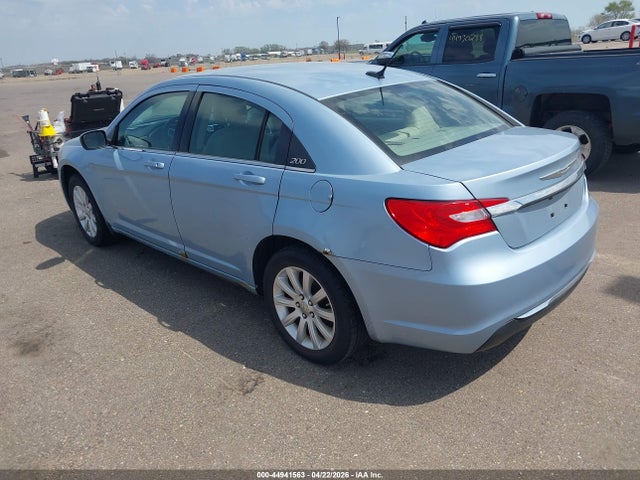 Продажа на аукционе авто 2013 Chrysler 200 Touring, vin: 1C3CCBBB7DN598745, номер лота: 44941563