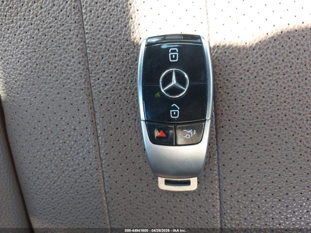 2022 Mercedes-benz E 350 4matic მანქანა იყიდება აუქციონზე, vin: W1KZF8EB9NB059838, აუქციონის ნომერი: 44941600