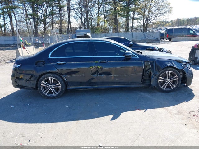 2022 Mercedes-benz E 350 4matic მანქანა იყიდება აუქციონზე, vin: W1KZF8EB9NB059838, აუქციონის ნომერი: 44941600