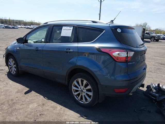 44941609 :رقم المزاد ، 1FMCU9J99JUC54329 vin ، 2018 Ford Escape Titanium مزاد بيع