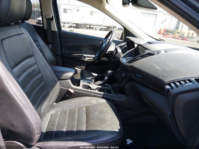 44941609 :رقم المزاد ، 1FMCU9J99JUC54329 vin ، 2018 Ford Escape Titanium مزاد بيع