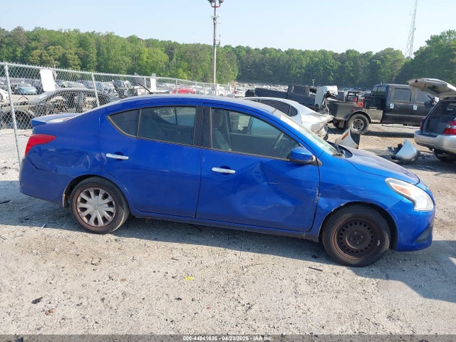 2015 Nissan Versa 1.6 S/1.6 S+/1.6 Sl/1.6 Sv მანქანა იყიდება აუქციონზე, vin: 3N1CN7AP6FL811366, აუქციონის ნომერი: 44941635