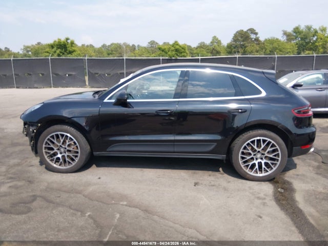44941679 :رقم المزاد ، WP1AB2A50HLB21009 vin ، 2017 Porsche Macan S مزاد بيع