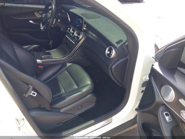44941690 :رقم المزاد ، W1N0G8EB6LF817181 vin ، 2020 Mercedes-benz Glc 300 4matic مزاد بيع