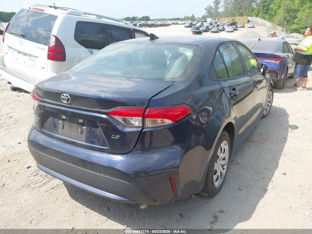 44941774 :رقم المزاد ، 5YFEPMAE6NP323534 vin ، 2022 Toyota Corolla Le مزاد بيع