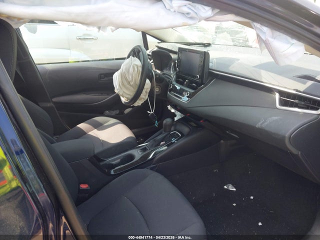 44941774 :رقم المزاد ، 5YFEPMAE6NP323534 vin ، 2022 Toyota Corolla Le مزاد بيع