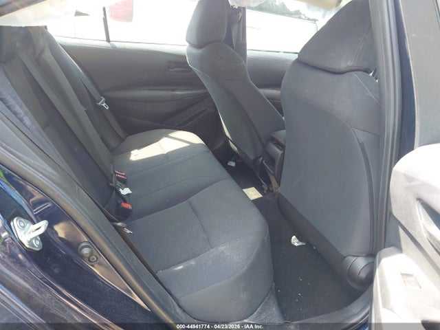 44941774 :رقم المزاد ، 5YFEPMAE6NP323534 vin ، 2022 Toyota Corolla Le مزاد بيع