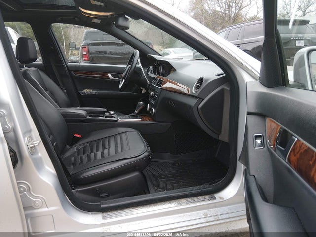 Aukcja sprzedaży 2012 Mercedes-benz C 300 Sport 4matic, vin: WDDGF8BB4CR208611, numer aukcji: 44941808