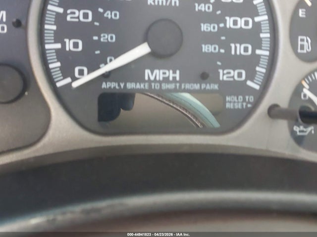 44941823 :رقم المزاد ، 1GKEK63U31J141274 vin ، 2001 Gmc Yukon Denali مزاد بيع
