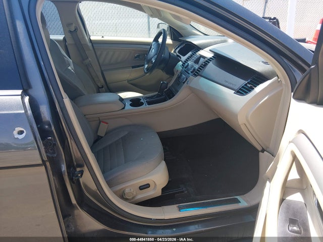 44941850 :رقم المزاد ، 1FAHP2D89JG109212 vin ، 2018 Ford Taurus Se مزاد بيع