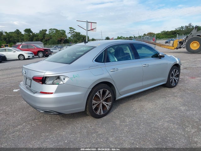 44941885 :رقم المزاد ، 1VWSA7A39MC000488 vin ، 2021 Volkswagen Passat 2.0t Se مزاد بيع