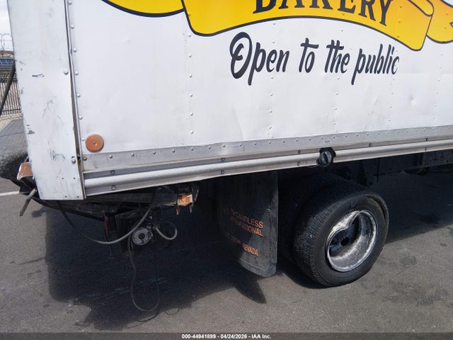 Aukcja sprzedaży 1997 Isuzu Npr, vin: 4KLB4B1R4VJ002440, numer aukcji: 44941899