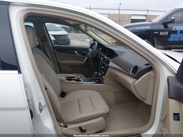 Aukcja sprzedaży 2012 Mercedes-benz C 250 Sport, vin: WDDGF4HB3CA638127, numer aukcji: 44941936