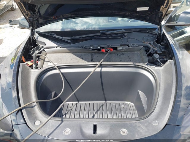 Продаж на аукціоні авто 2025 Tesla Model Y Long Range Dual Motor Rear-wheel Drive, vin: 7SAYGDED4SA373130, номер лоту: 44941960