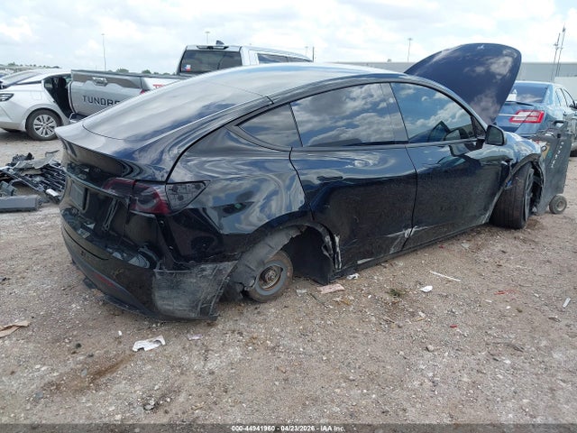 Продаж на аукціоні авто 2025 Tesla Model Y Long Range Dual Motor Rear-wheel Drive, vin: 7SAYGDED4SA373130, номер лоту: 44941960