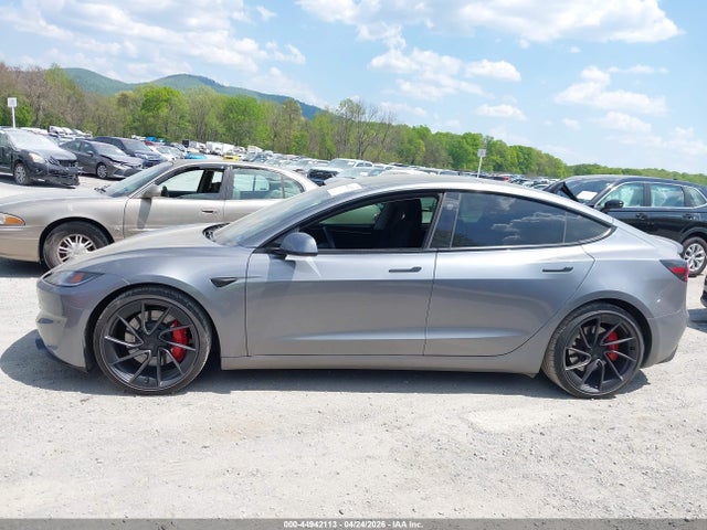 Продаж на аукціоні авто 2024 Tesla Model 3 Performance All-wheel Drive, vin: 5YJ3E1ET9RF863580, номер лоту: 44942113