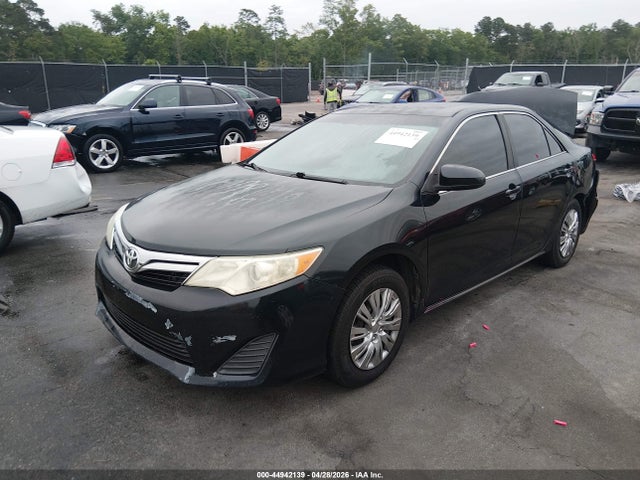 44942139 :رقم المزاد ، 4T4BF1FK5CR208511 vin ، 2012 Toyota Camry Le مزاد بيع