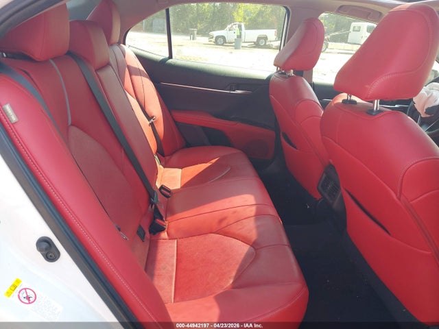 4T1B61HK2KU772137 Toyota CAMRY XSE