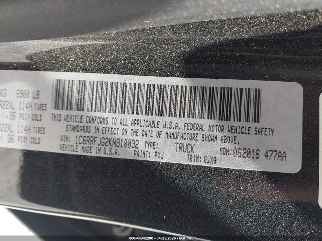 44942200 :رقم المزاد ، 1C6RRFJG2KN910032 vin ، 2019 Ram 1500 Laramie  4x4 5'7 Box مزاد بيع