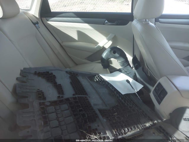 Продаж на аукціоні авто 2014 Volkswagen Passat 2.0l Tdi Se, vin: 1VWBN7A37EC026772, номер лоту: 44942211