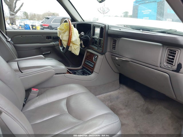 2004 Cadillac Escalade Standard მანქანა იყიდება აუქციონზე, vin: 1GYEK63N14R218129, აუქციონის ნომერი: 44942254
