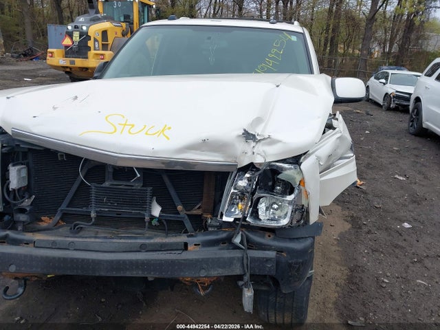 2004 Cadillac Escalade Standard მანქანა იყიდება აუქციონზე, vin: 1GYEK63N14R218129, აუქციონის ნომერი: 44942254