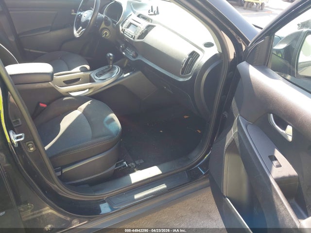 Продажа на аукционе авто 2016 Kia Sportage Lx, vin: KNDPB3AC6G7874745, номер лота: 44942290