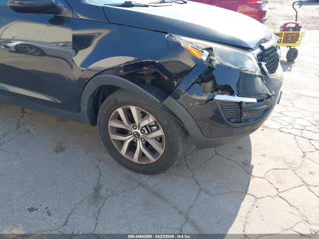 Продажа на аукционе авто 2016 Kia Sportage Lx, vin: KNDPB3AC6G7874745, номер лота: 44942290