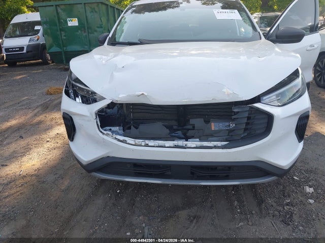 Продажа на аукционе авто 2023 Ford Escape Active, vin: 1FMCU0GN4PUA86320, номер лота: 44942301