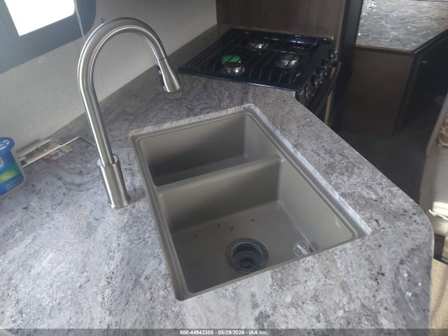 Coleman Other 2019 4YDT24421KH930355 Image 13