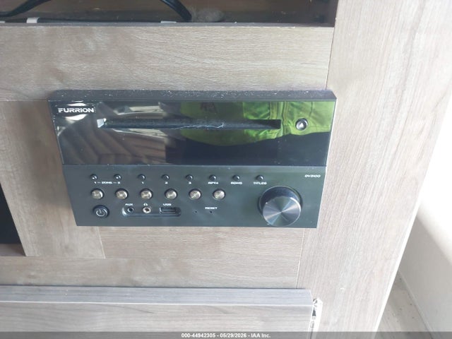 Coleman Other 2019 4YDT24421KH930355 Image 7