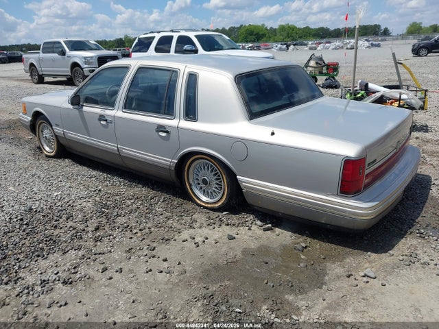 44942341 :رقم المزاد ، 1LNCM83W2MY678980 vin ، 1991 Lincoln Town Car Cartier مزاد بيع