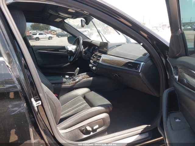 WBAJB1C57JB374264 BMW 530e Xdrive Iperformance