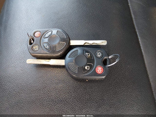 44942352 :رقم المزاد ، 1FMCU9HD7JUB38329 vin ، 2018 Ford Escape Sel مزاد بيع