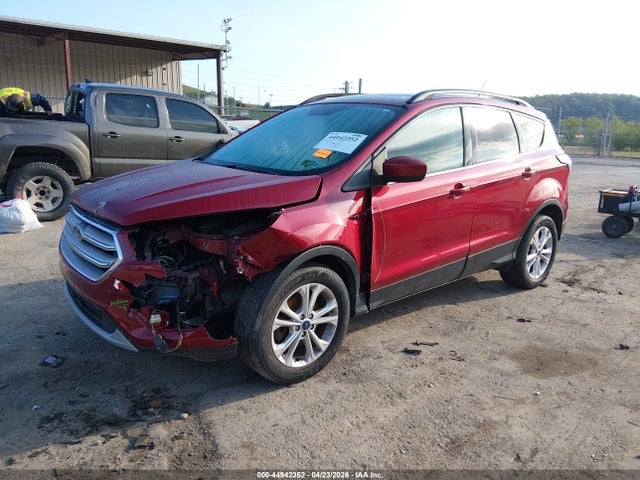 44942352 :رقم المزاد ، 1FMCU9HD7JUB38329 vin ، 2018 Ford Escape Sel مزاد بيع