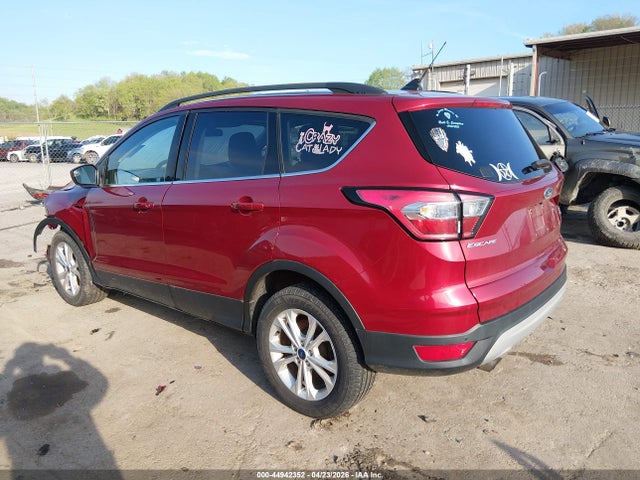 44942352 :رقم المزاد ، 1FMCU9HD7JUB38329 vin ، 2018 Ford Escape Sel مزاد بيع