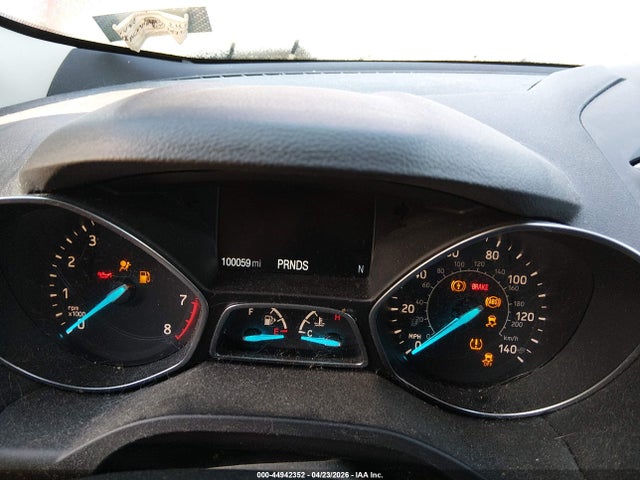 44942352 :رقم المزاد ، 1FMCU9HD7JUB38329 vin ، 2018 Ford Escape Sel مزاد بيع