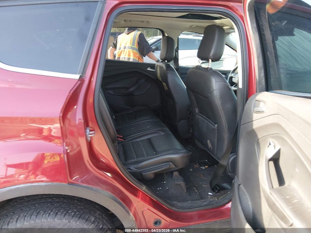 44942352 :رقم المزاد ، 1FMCU9HD7JUB38329 vin ، 2018 Ford Escape Sel مزاد بيع