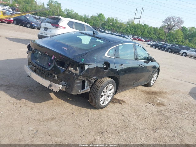 1G1ZD5STXMF017741 Chevrolet Malibu Fwd Lt